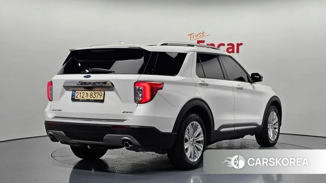 Ford Explorer 6th Generation 2022 Белый из Кореи