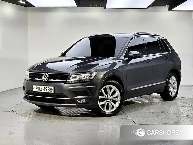 Volkswagen Tiguan second Generation 2020 Серый из Кореи