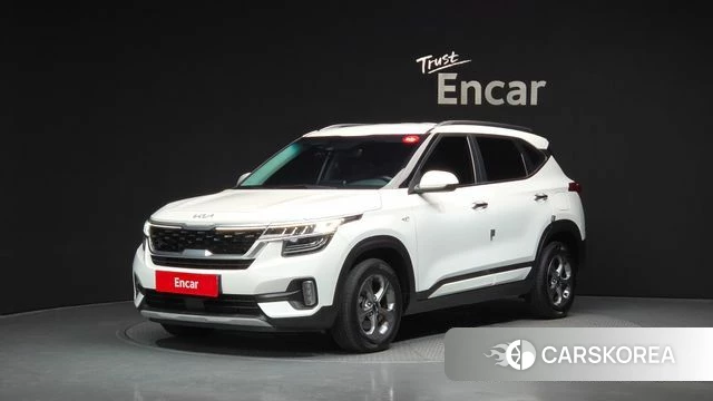 Kia Seltos 2022 Белый из Кореи