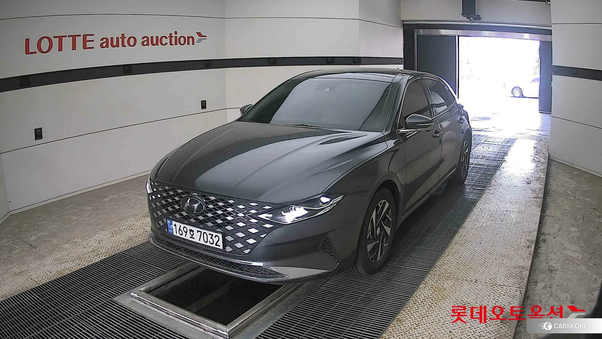 Hyundai Grandeur Hybrid 2022 Nocturne Grey Metallic из Кореи