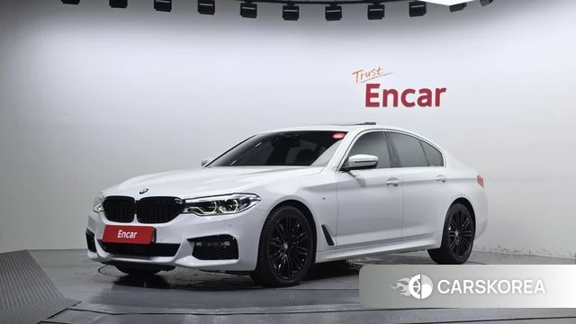 BMW 5 Series (G30) 2018 Белый из Кореи