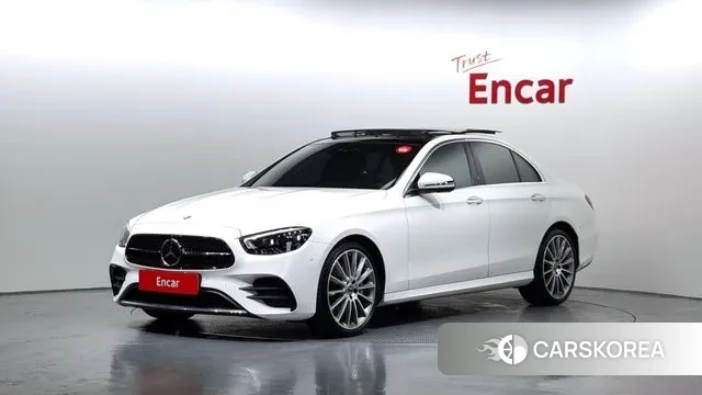 Mercedes-Benz E-Class W213 2022 Белый из Кореи