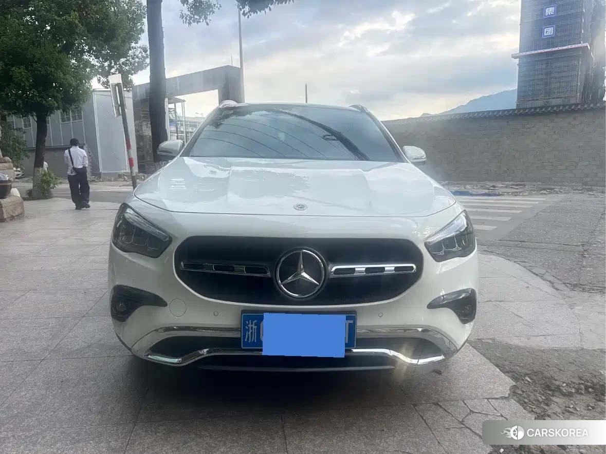 Mercedes-Benz GLA 2024 Белый из Китая