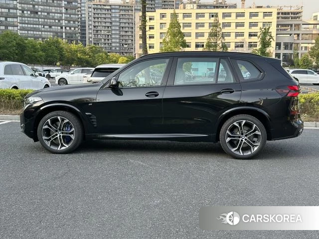 BMW X5 2026 Черный из Китая
