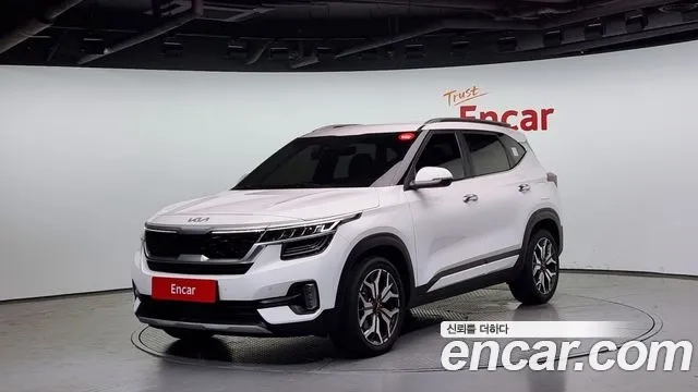 Kia Seltos 2022 Белый из Кореи