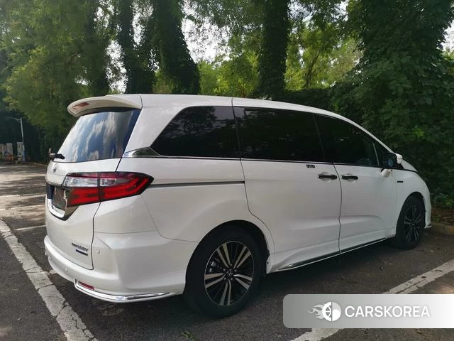 Honda Odyssey 2021 Белый из Китая