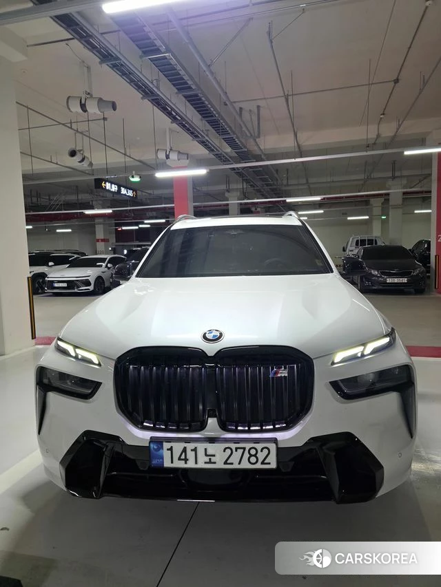 BMW X7 (G07) 2023 Белый из Кореи