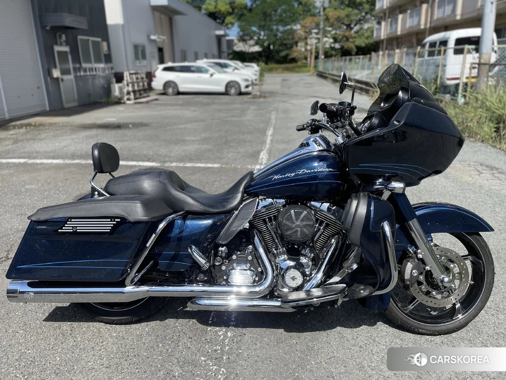 Проданный Harley-Davidson Road Glide FLTRX1690 2013 из Японии