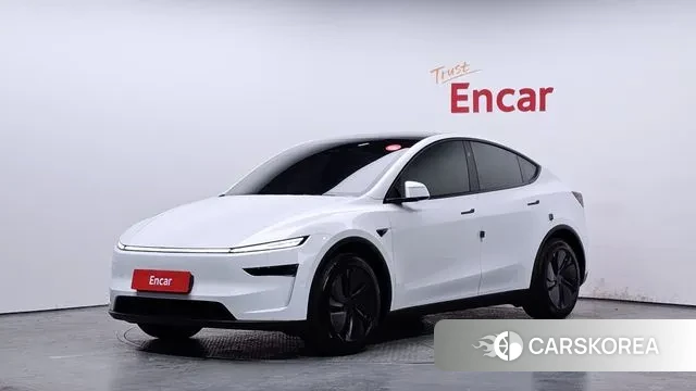 Tesla Model Y 2025 Белый из Кореи