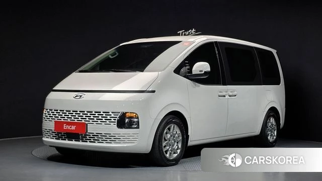 Hyundai Staria 2023 Белый из Кореи
