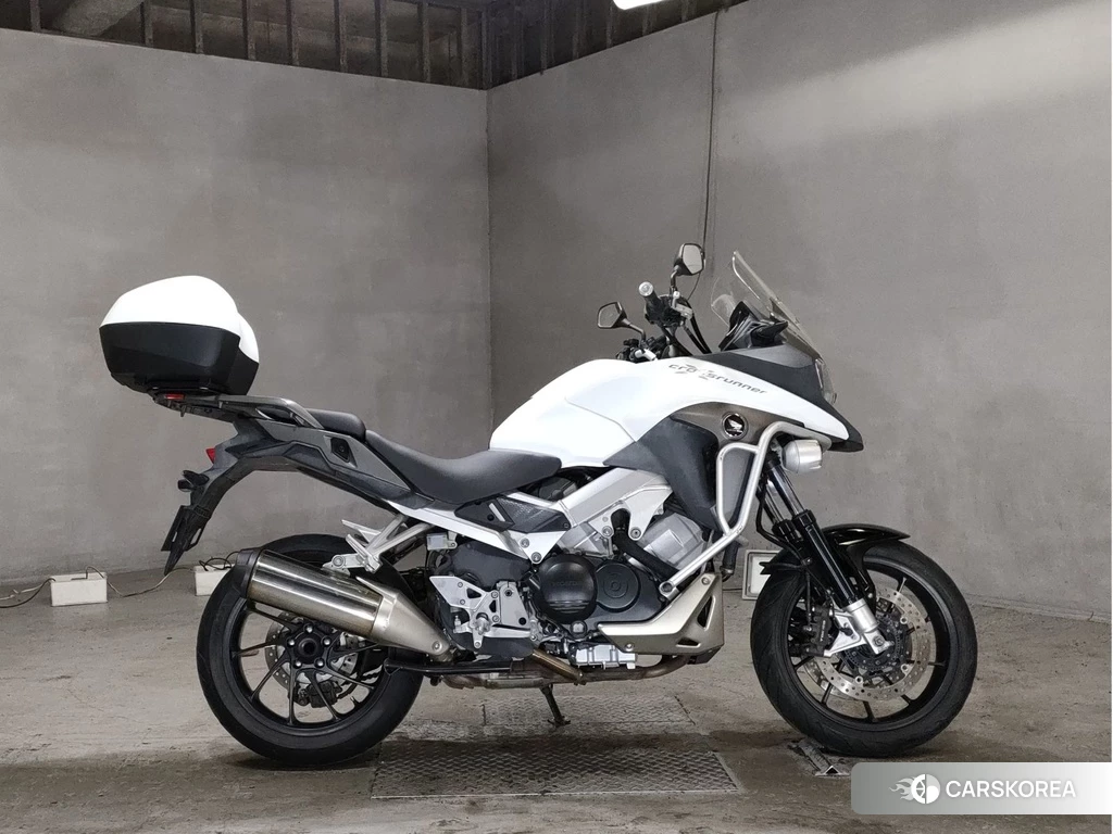 Проданный Honda VFR800X 2015 из Японии