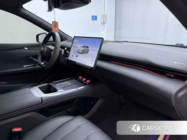 Dark blue car Dark blue L07 2025 Белый из Китая