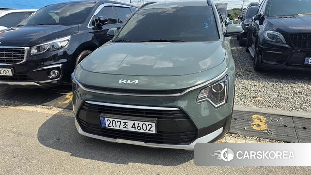 Kia Di Ol Nu Niro 2024 Темно-зеленый из Кореи