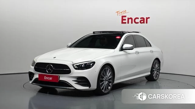 Mercedes-Benz E-Class W213 2021 Белый из Кореи