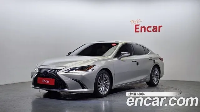 Lexus ES300h 7th generation 2019 Песочный из Кореи