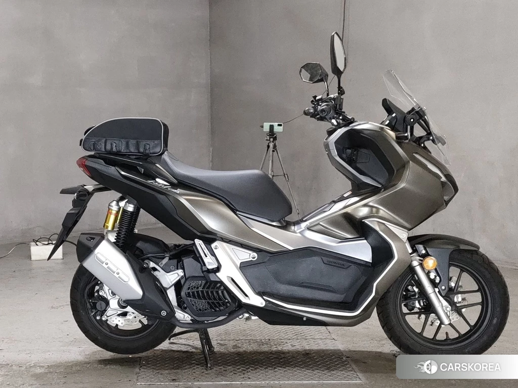 Проданный Honda ADV150 2019 из Японии, фото 2