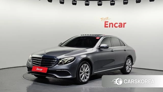 Mercedes-Benz E-Class W213 2020 Серый из Кореи