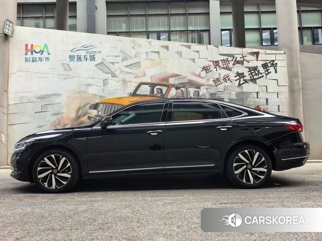 Volkswagen Passat 2023 Черный из Китая