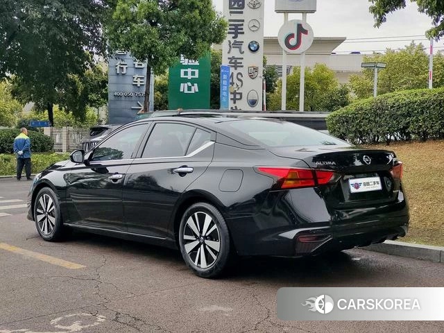 Nissan Teana 2022 Черный из Китая