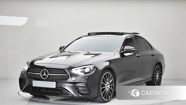 Mercedes-Benz E-Class W213 2023 Серый из Кореи