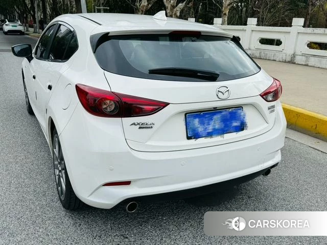Mazda 3 Angkesaila 2018 Белый из Китая