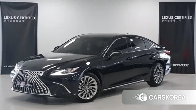 Lexus ES300h 7th generation 2025 Черный из Кореи