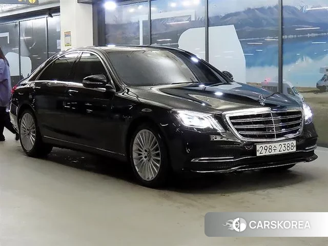 Mercedes-Benz S-Class W222 2019 Черный из Кореи