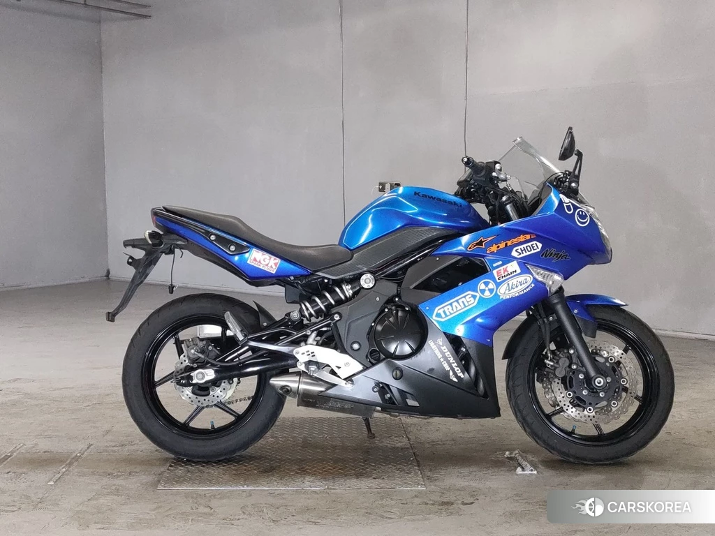 Проданный Kawasaki NINJA 400R 2013 из Японии