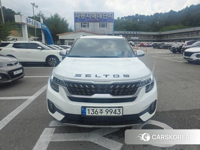 Kia Seltos 2021 Белый из Кореи