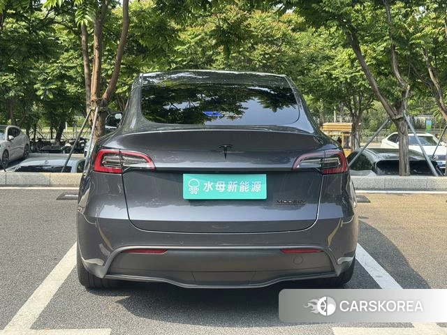 Tesla Model Y 2022 Темно-серый из Китая