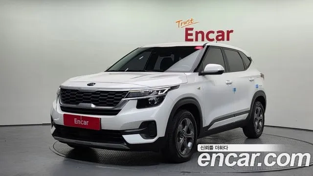 Kia Seltos 2021 Белый из Кореи
