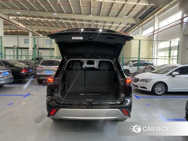 Toyota Highlander 2023 Черный из Китая
