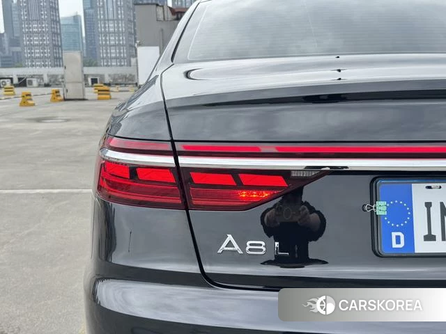 Audi A8 2023 Черный из Китая