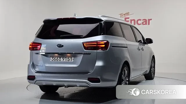 Kia The New Carnival 2018 Серебряный из Кореи