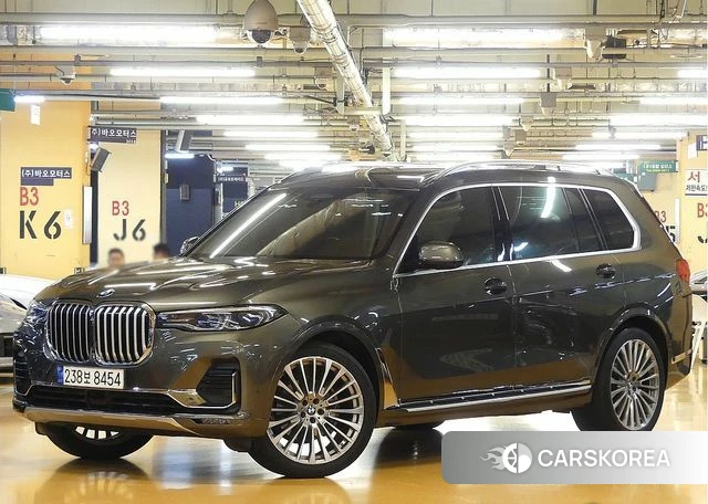 BMW X7 (G07) 2022 Серый из Кореи
