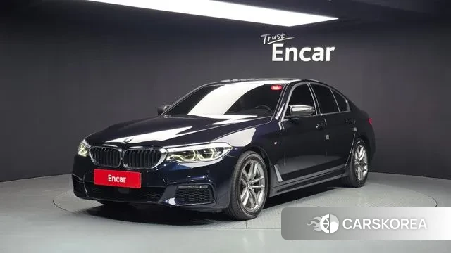 BMW 5 Series (G30) 2019 Черный из Кореи