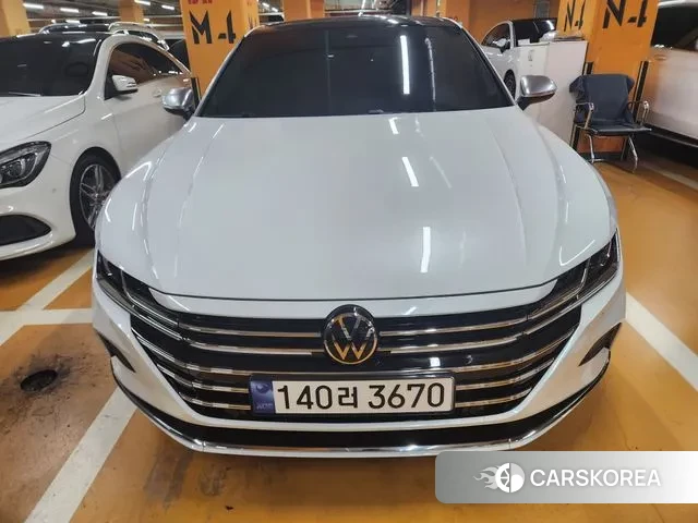 Volkswagen Arteon 2023 Белый из Кореи