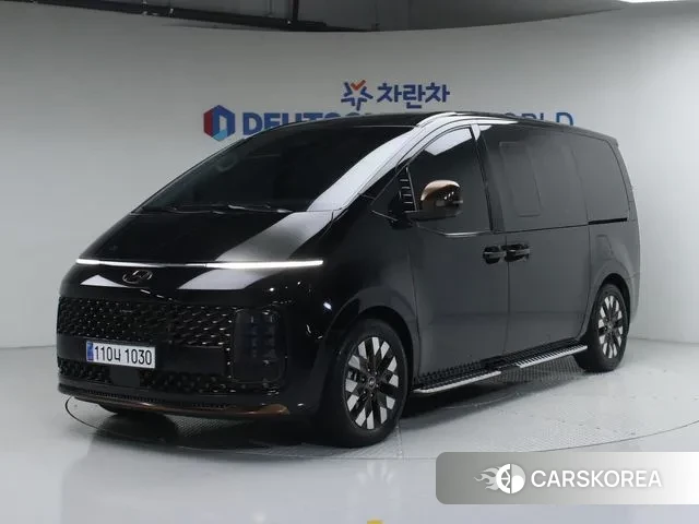 Hyundai Staria 2023 Черный из Кореи