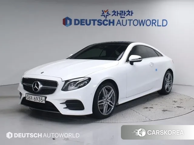 Mercedes-Benz E-Class W213 2018 Белый из Кореи