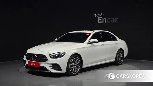 Mercedes-Benz E-Class W213 2022 Белый из Кореи