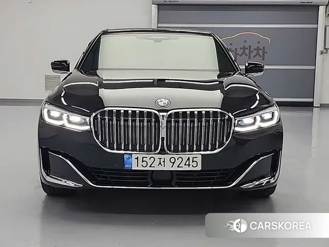 BMW 7 Series (G11) 2022 Черный из Кореи