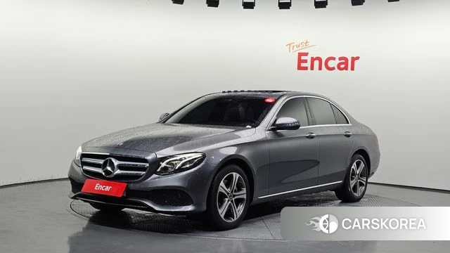 Mercedes-Benz E-Class W213 2018 Серый из Кореи