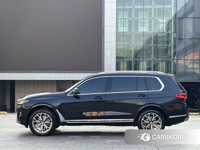 BMW X7 2023 Черный из Китая