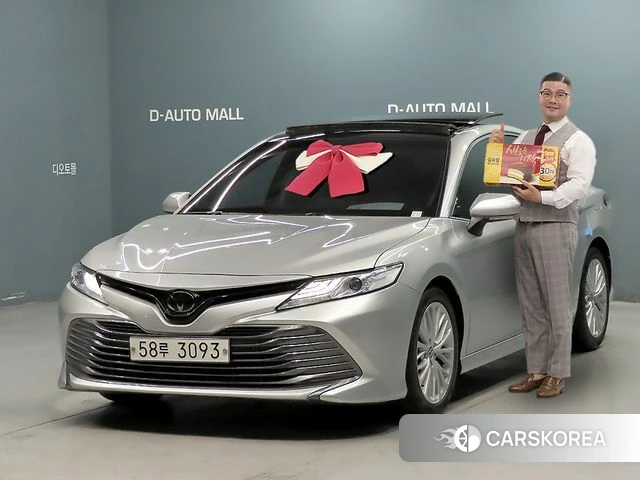 Toyota Camry (XV70) 2019 Серебряный из Кореи