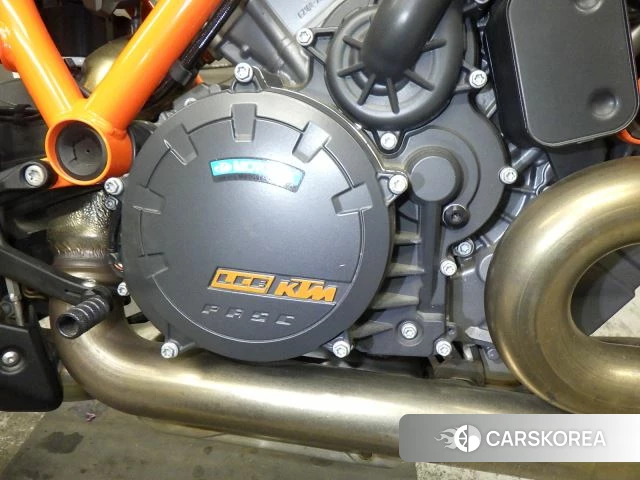 Engine photo