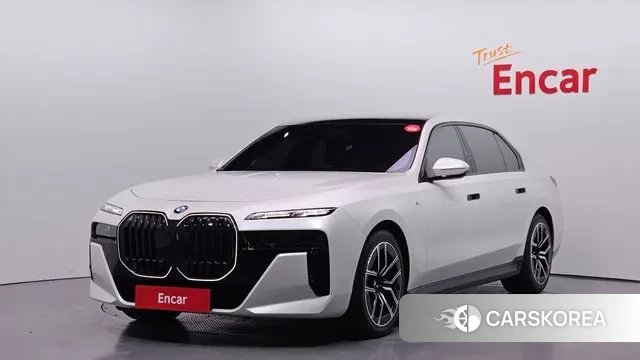 BMW 7 Series (G70) 2024 Белый из Кореи