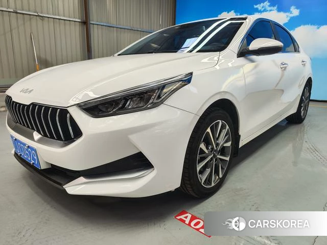 Kia K3 2022 Белый из Китая