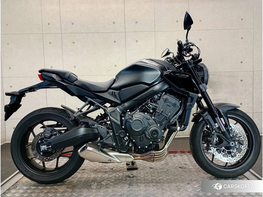 Проданный Honda CB650R 2023 из Японии, фото 2