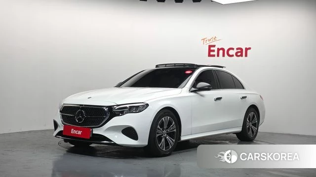 Mercedes-Benz E-Class W214 2025 Белый из Кореи