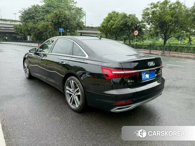 Audi A6L 2023 Черный из Китая